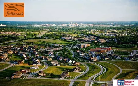 6929 Stonebrook Pkwy, Lincoln, NE 68521