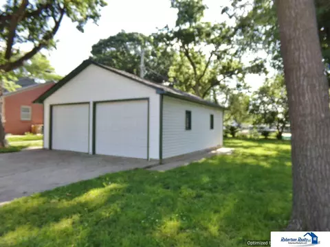 1500 Elk St, Beatrice, NE 68310 photo 4
