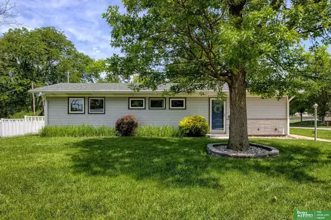 7604 Lafayette Ave, Omaha, NE 68114