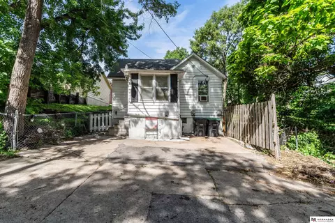 1731 12 S 14th St, Omaha, NE 68108
