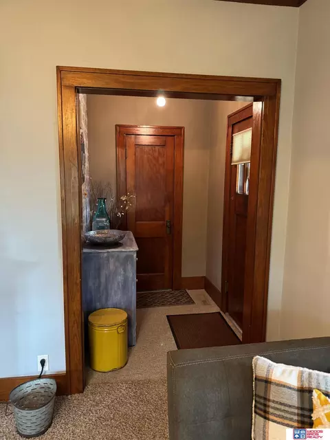 Entry Way - 206 E 9th St, Stromsburg, NE 68666 photo 2 of 4