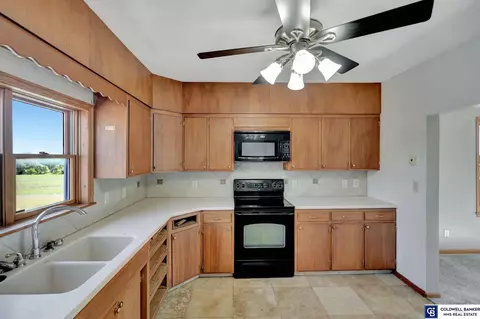 Kitchen - 2250 Bennet Rd, Roca, NE 68430 photo 2 of 3