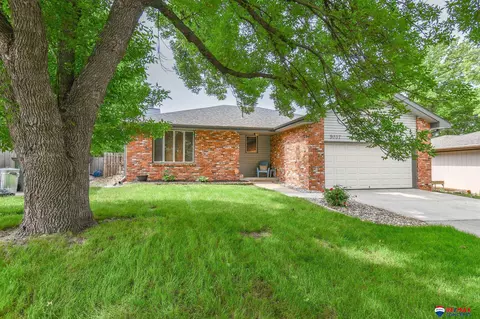 5037 Prince Rd, Lincoln, NE 68516