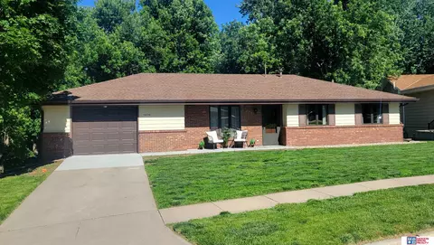 5436 Cloudburst Ln, Lincoln, NE 68521