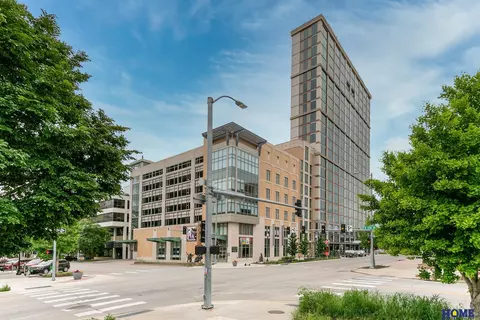 1125 Q St #1902, Lincoln, NE 68508