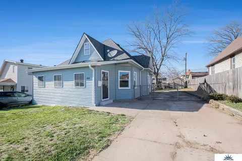4118 S St, Omaha, NE 68107
