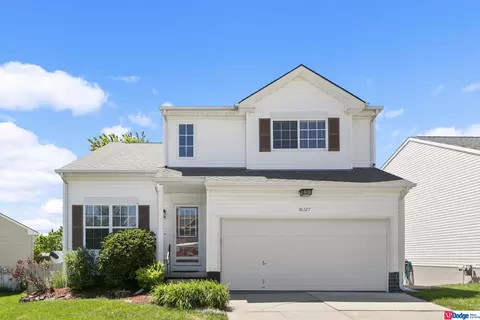 16507 Erskine St, Omaha, NE 68116