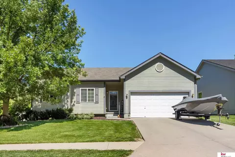 4659 N 155 Ave, Omaha, NE 68116