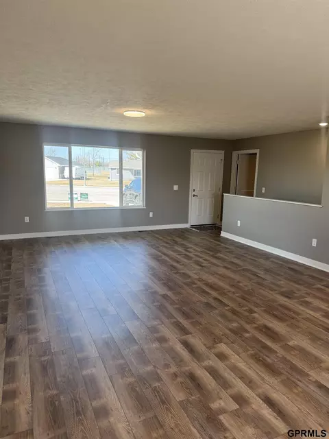 818 N 26th St, Beatrice, NE 68310 photo 4
