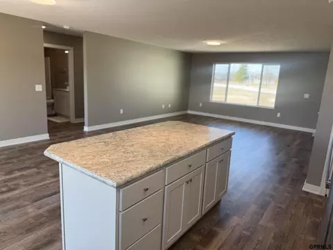 818 N 26th St, Beatrice, NE 68310 photo 9