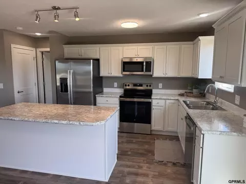 818 N 26th St, Beatrice, NE 68310 photo 12