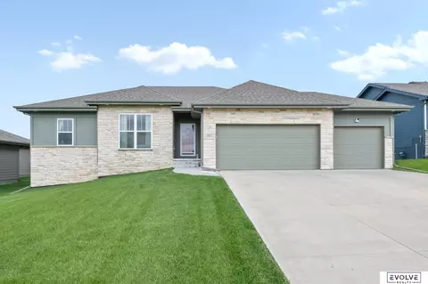 19911 Polk St, Omaha, NE 68135