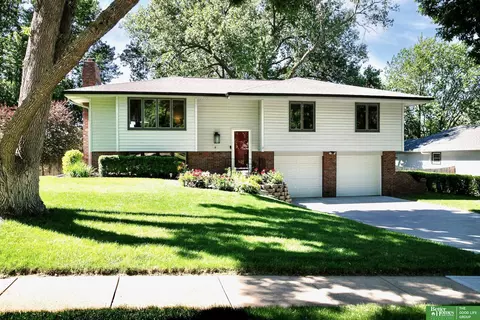 10605 Boyd St, Omaha, NE 68134