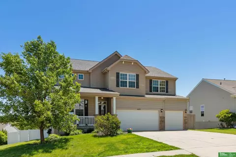 16125 Virginia St, Omaha, NE 68136