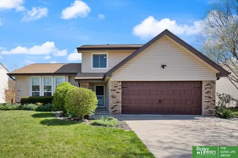 15218 Bemis St, Omaha, NE 68154