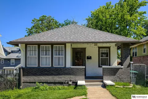 3220 Pacific St, Omaha, NE 68105