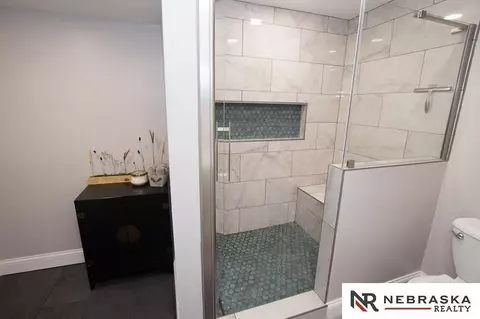 Bath - 545 David Ln, Eagle, NE 68347 photo 3 of 3
