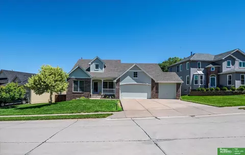 18086 Jones St, Omaha, NE 68022