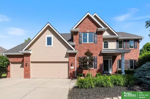 16151 Bedford Ave, Omaha, NE 68116