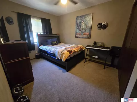 Bedroom - 1412 N 19th Ave, Beatrice, NE 68310 photo 2 of 2