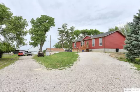 1059 S County Road 28, Fremont, NE 68025