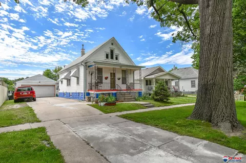 413 D St, Lincoln, NE 68502
