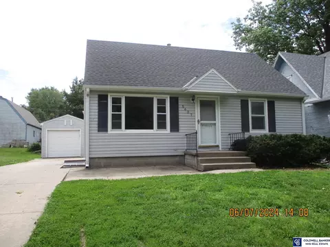 5627 Baldwin Ave, Lincoln, NE 68507