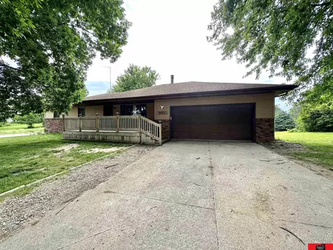 501 Canfield St, Beemer, NE 68716