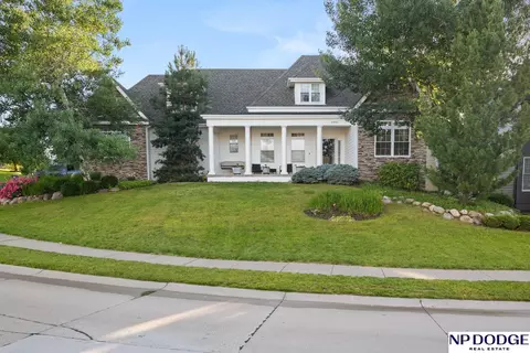 6406 N 159 St, Omaha, NE 68116