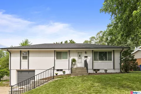 5724 S 91 St, Omaha, NE 68127