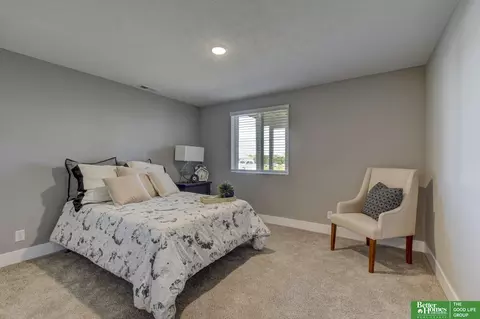 17522 Robin Dr, Omaha, NE 68136 photo 30