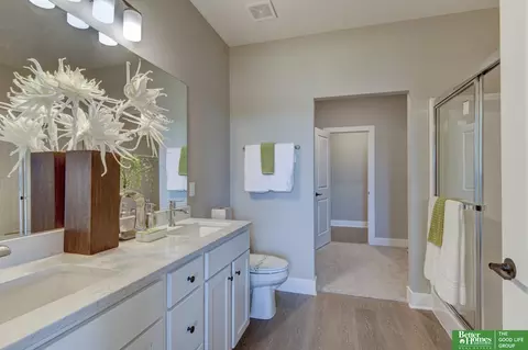 17522 Robin Dr, Omaha, NE 68136 photo 23