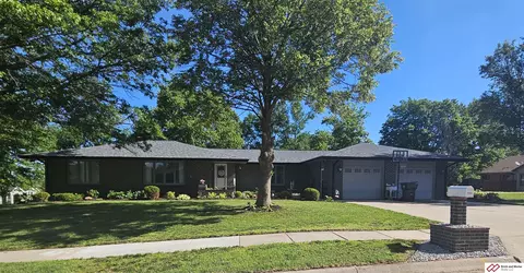 100 Franklin Ave, Beatrice, NE 68310