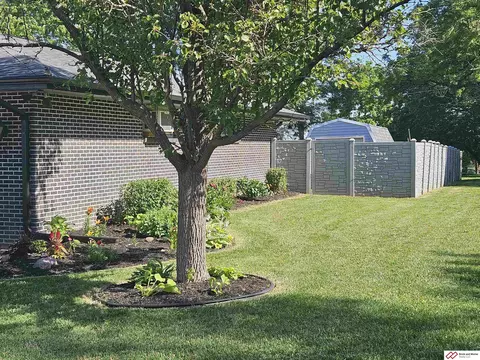 100 Franklin Ave, Beatrice, NE 68310 photo 4