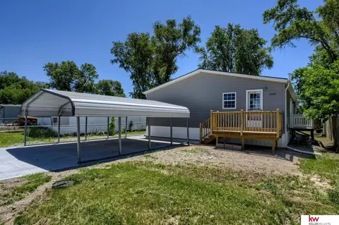3607 John St, Council Bluffs, IA 51501