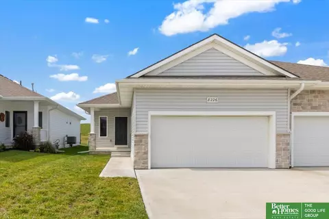 8226 S 178th St, Omaha, NE 68136