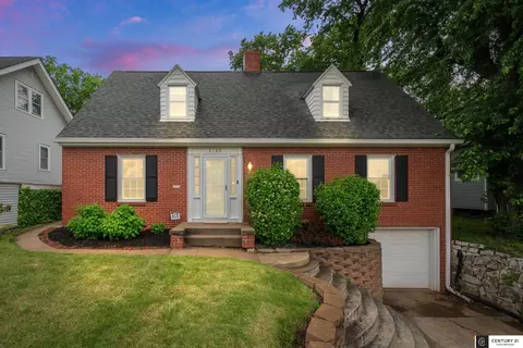 3522 N 52 St, Omaha, NE 68104