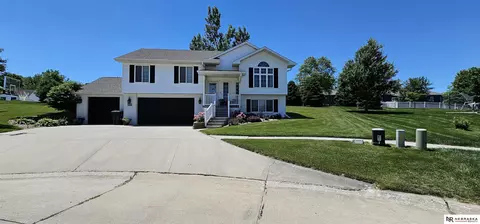 1341 Shalene Cir, Wahoo, NE 68066