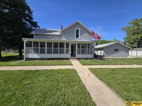 124 W 1st St, Wilber, NE 68465