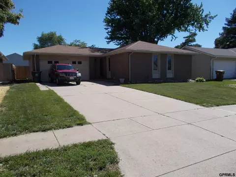 5201 Sherman St, Lincoln, NE 68506