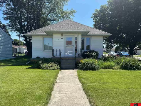 500 N Ash St, Dodge, NE 68633