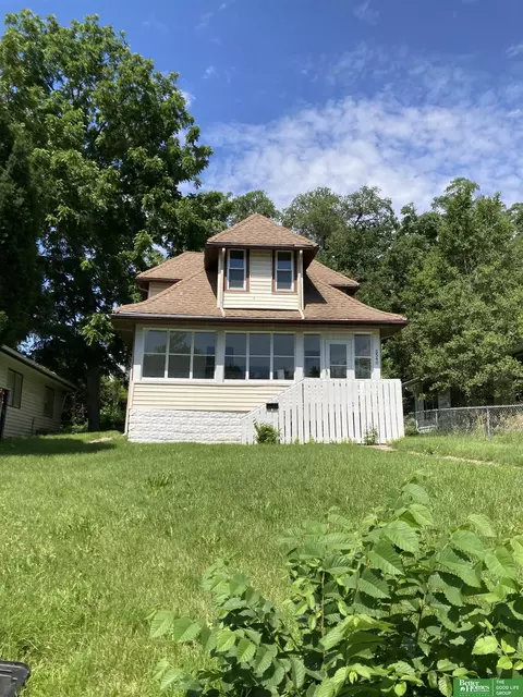 5540 N 35 St, Omaha, NE 68111