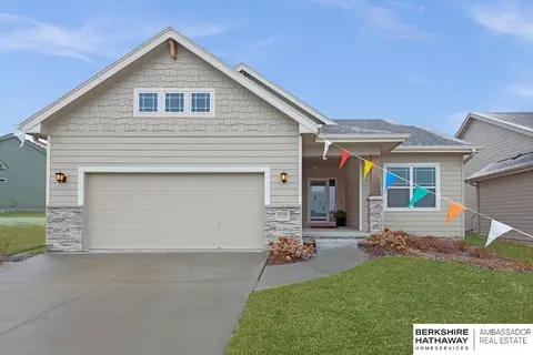 9706 S 184th Ave, Omaha, NE 68136