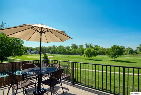 11719 Ruggles Cir, Omaha, NE 68164