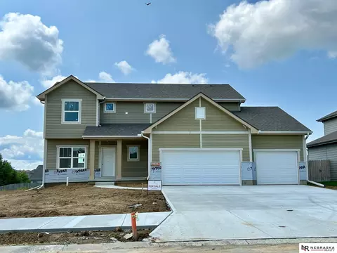 5119 Helwig Ave, Papillion, NE 68133