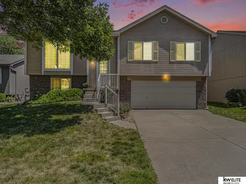 5769 S 186 Ave, Omaha, NE 68135