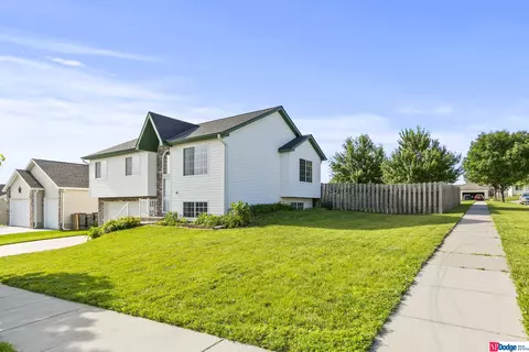 4251 W Leighton Ave, Lincoln, NE 68524