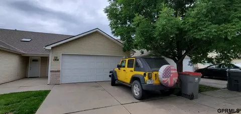 1514 W B Ct, Lincoln, NE 68522