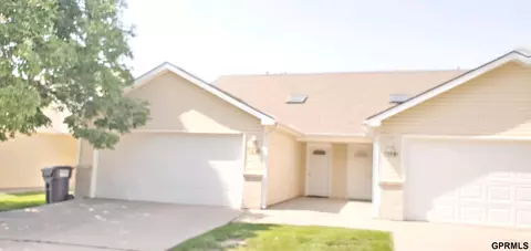 1516 W B Ct, Lincoln, NE 68522