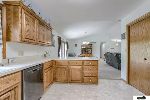 808 Eldora Ave, Weeping Water, NE 68463 photo 7